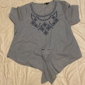 Lane Bryant cropped Tie front blouse